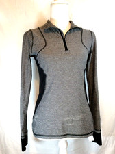 WOMAN'S CHAMPION JACKET. ZIP UP POCKET. SIZE XS. NWOT
