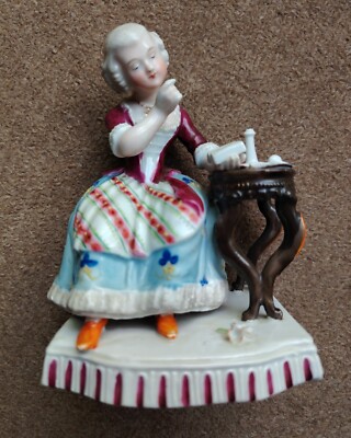 Vintage Continental Porzellan Figur - evtl. Deutsch - Super Zustand