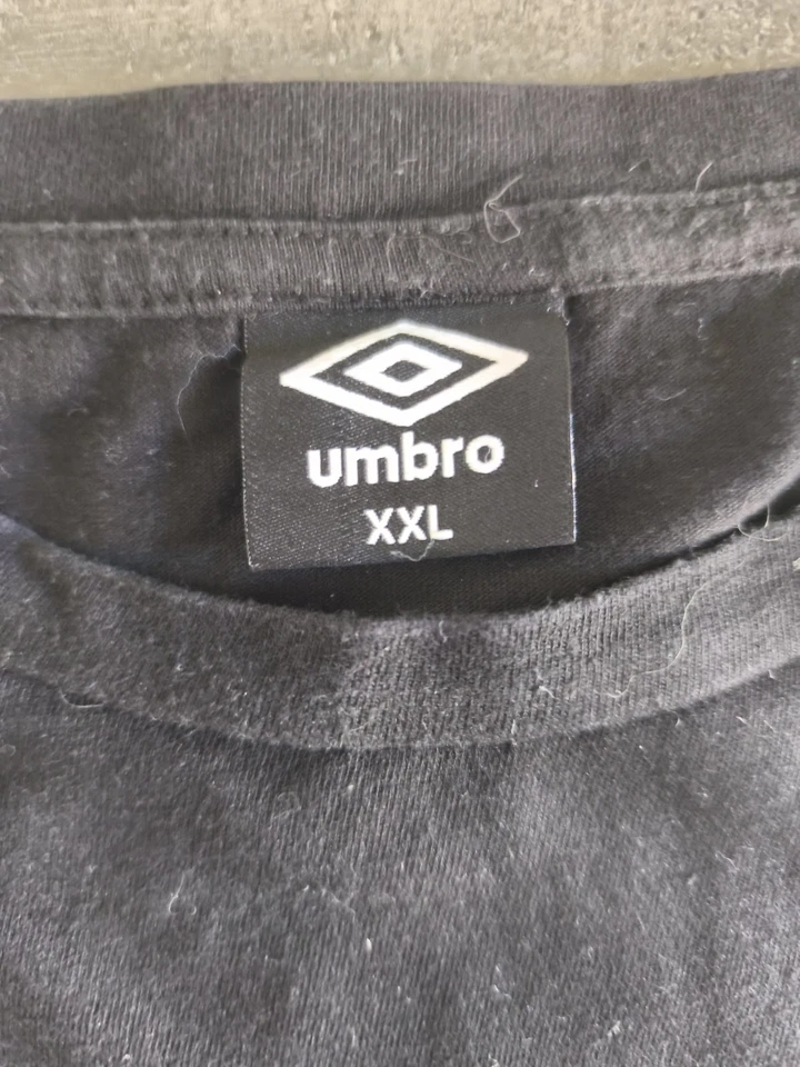 T-Shirt Umbro Noir Taille XXL - Photo 2/3