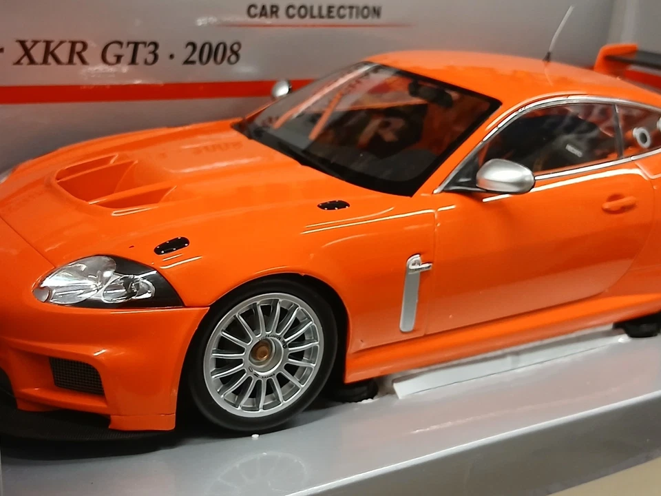Minichamps 150 081391 Jaguar XKR GT3 1/18 - Immagine 2 di 4