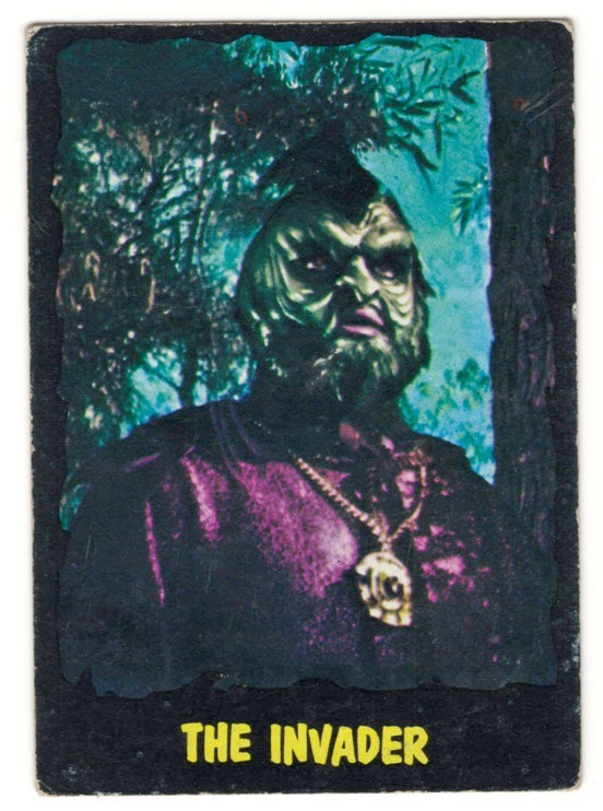 1964 THE OUTER LIMITS # 30  " THE INVADER  " CARD MADE IN USA - LOOK !!!!!