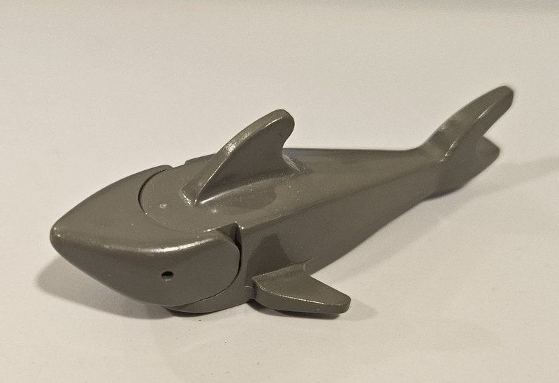 Lego MINIFIGURE- Shark W Pointed Nose Dark Grey  Lot38