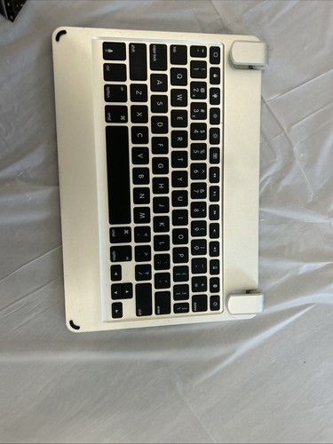 Brydge BRY8002-B Wireless Keyboard for iPad Pro 10.5-inch & iPad Air (2019) - Picture 7 of 10