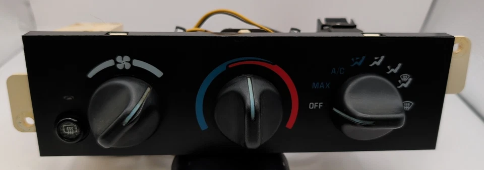 2000-2002 Chevrolet Camaro Ac Heater Climate Control 107221 - Image 2 of 4