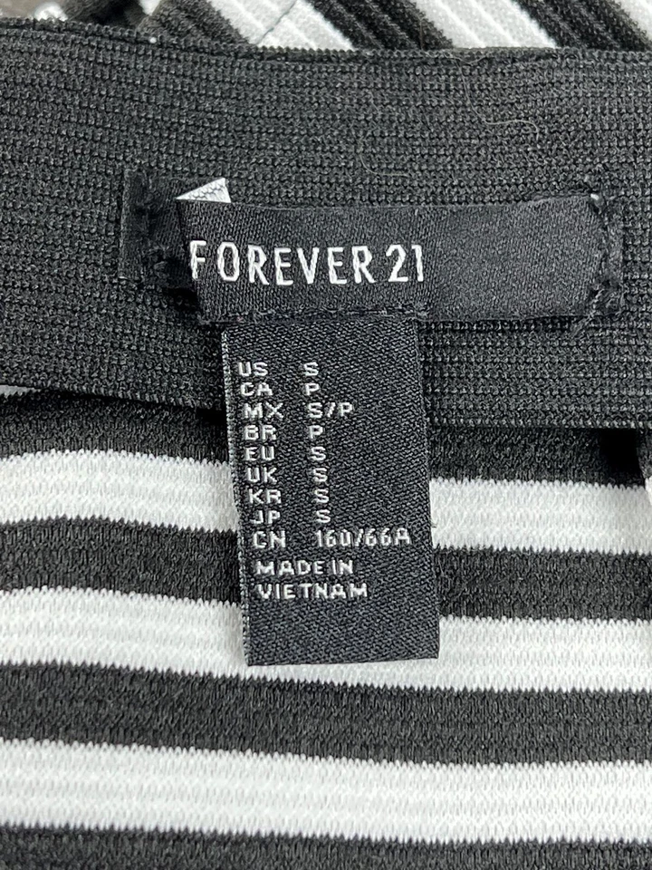 FOREVER 21 1/4 Zip Back Slit Black & White Striped Pencil Skirt Women's Small - Image 4 of 4