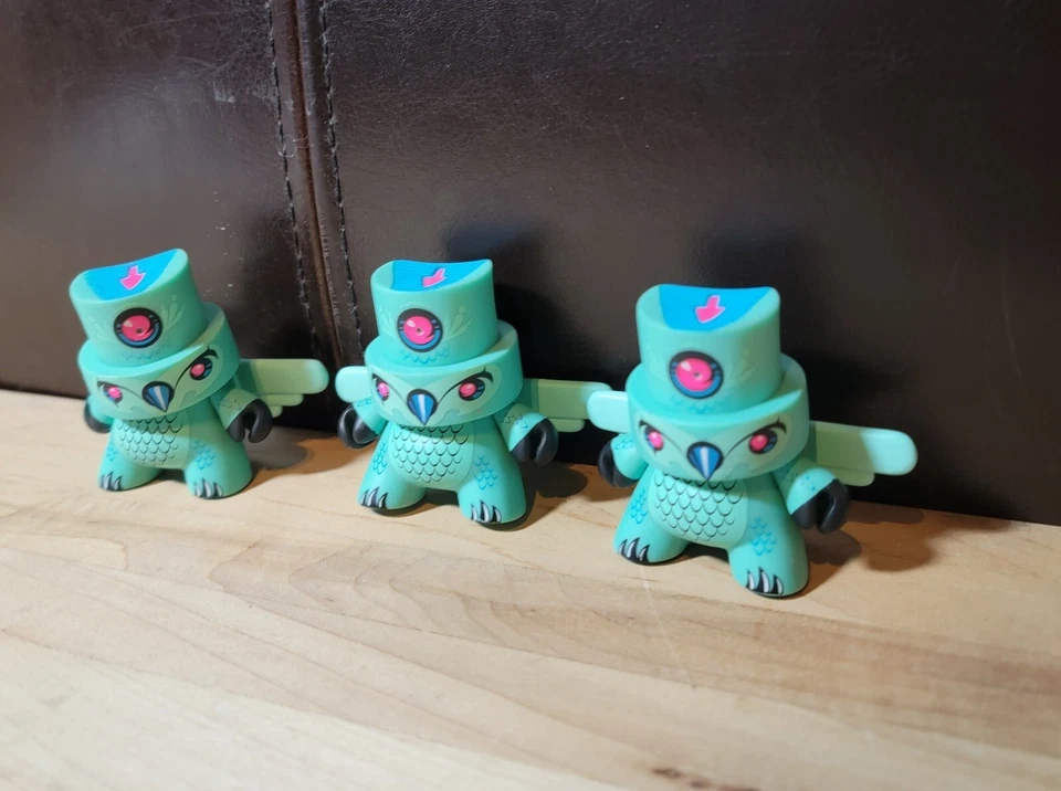 Kidrobot Fatcap Series 3 Devious Owl Hawk Graffiti Art Toy 3" Lot Of 3 Dunny - Image 2 of 4