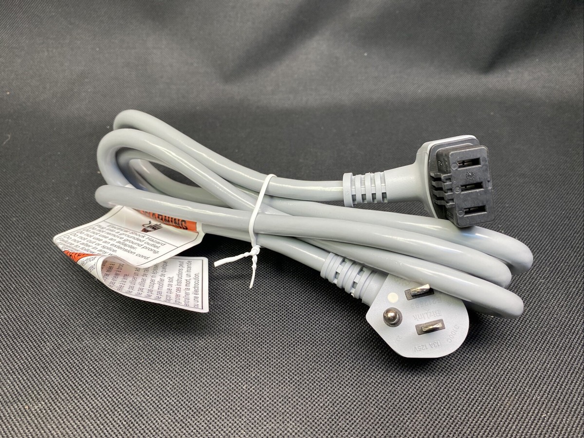 BizLink Power Cable E212583 13 Amps 125 Volts 6 Feet Length for