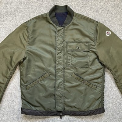 Moncler Graf wendbarer khaki & marineblau Tarnmuster Bomber Größe 3 Medium 100 % authentisch