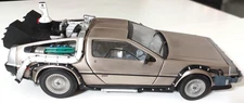 Sun Star 1:18 Die-Cast DeLorean Time Machine Back to the Future Flying Version