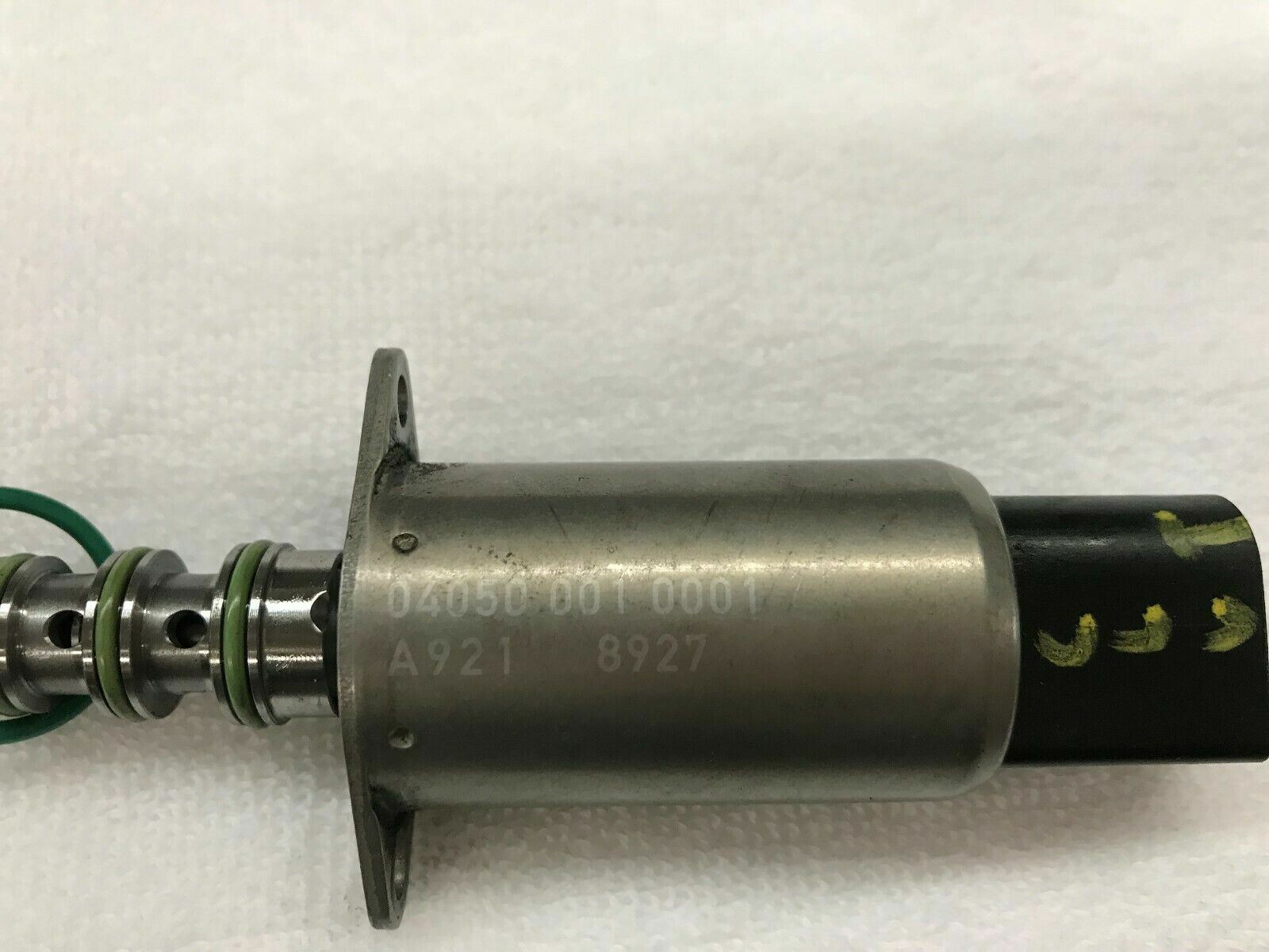 LAMBORGHINI AVENTADOR 3-PORT 2-WAY ASM CONTROLLER VALVE SOLENOID OEM 470398003