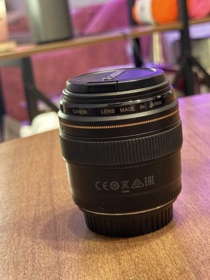 Canon EF 85mm f/1.8 USM Portrait Ultrasonic Lens - Tested & Works