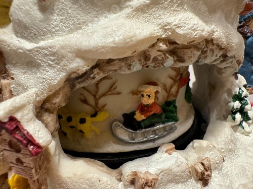Holiday Collection Wind Up Animate Music Figurine We Wish You A Merry Christmas - Picture 9 of 14
