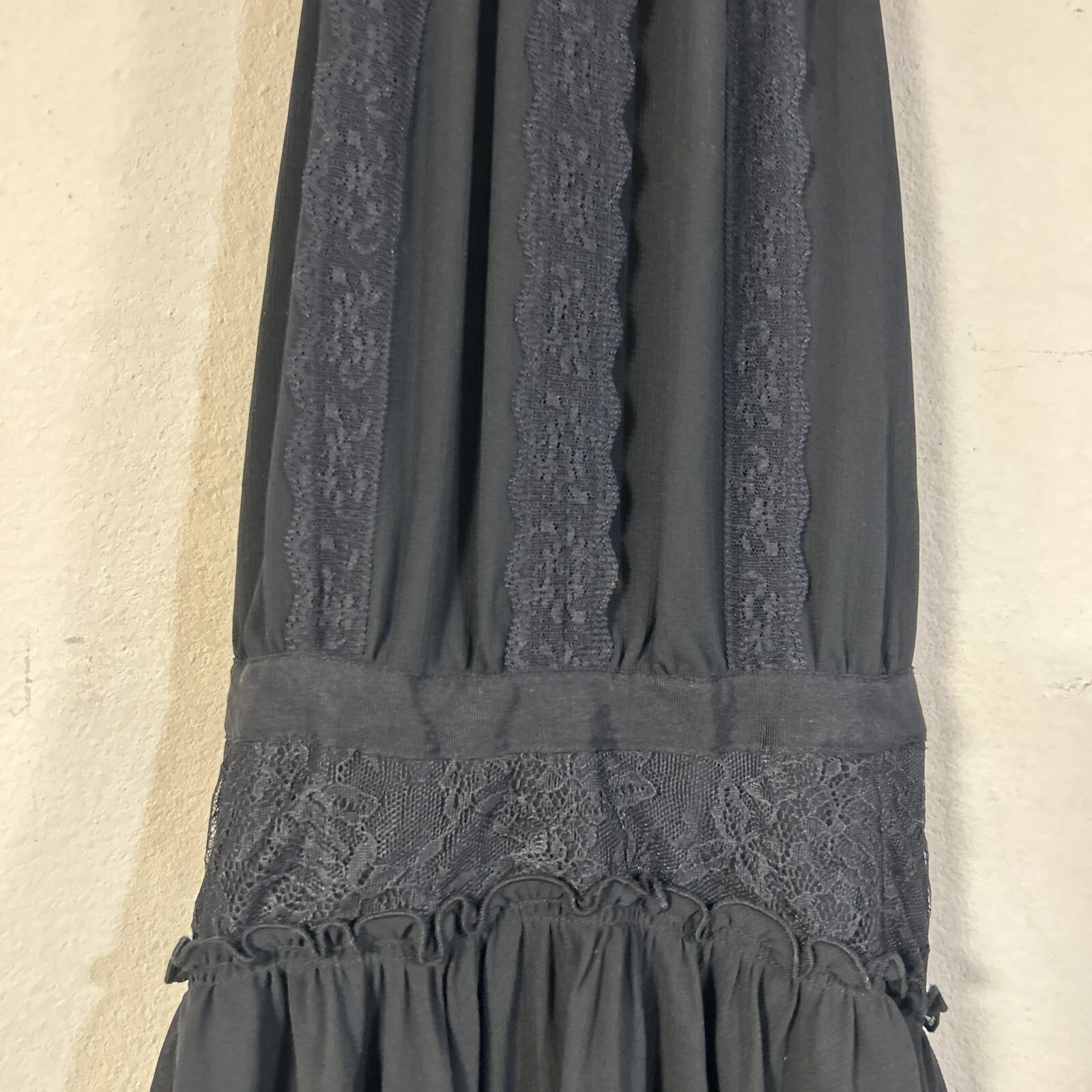 UNDERCOVER Abito VICTORIAS SECRET nero aderente e svasato. Taglia 4