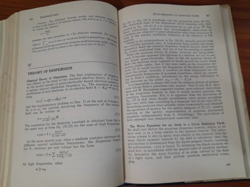 A Course of Theoretical Physics 2 Vols by Kompaneyets Mir Publishers Moscow 1978 - Picture 20 of 24