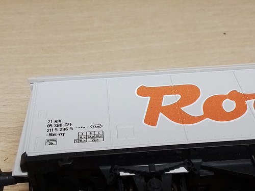ROCO HO. 46400. WAGON NETTOYEUR DE VOIES ROCO CLEAN 85 SBB CFF 2115 296-5 - Picture 2 of 7