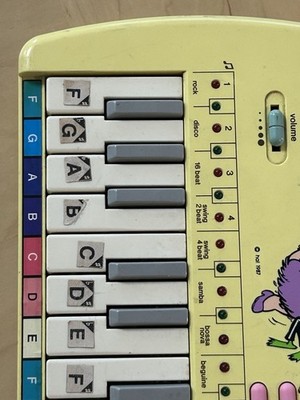 Casio EP-20☆日本未発売☆1987年☆激レアミニシンセ☆動作良好☆ Vintage 1987 Muppets Kermit Miss Piggy Yellow Casio EP-20 Musical
