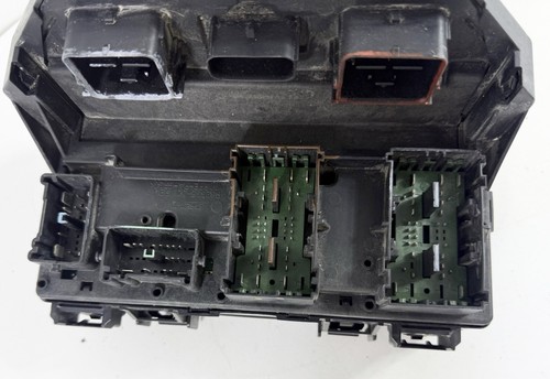 2011 Chrysler Town & Country & Dodge Grand Caravan TIPM Fuse Box 04692335AE OEM - Picture 6 of 7