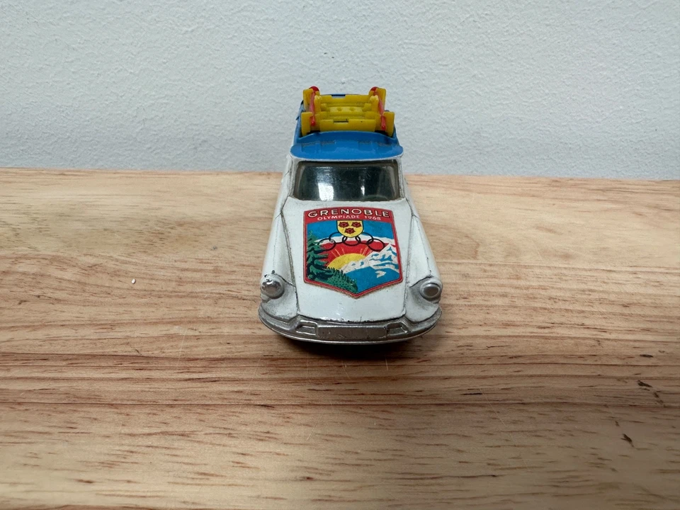 CORGI 475 CITROEN SAFARI OLYMPIC WINTER SPORTS - GOOD CONDITION - FREE SHIP! - Image 4 of 4