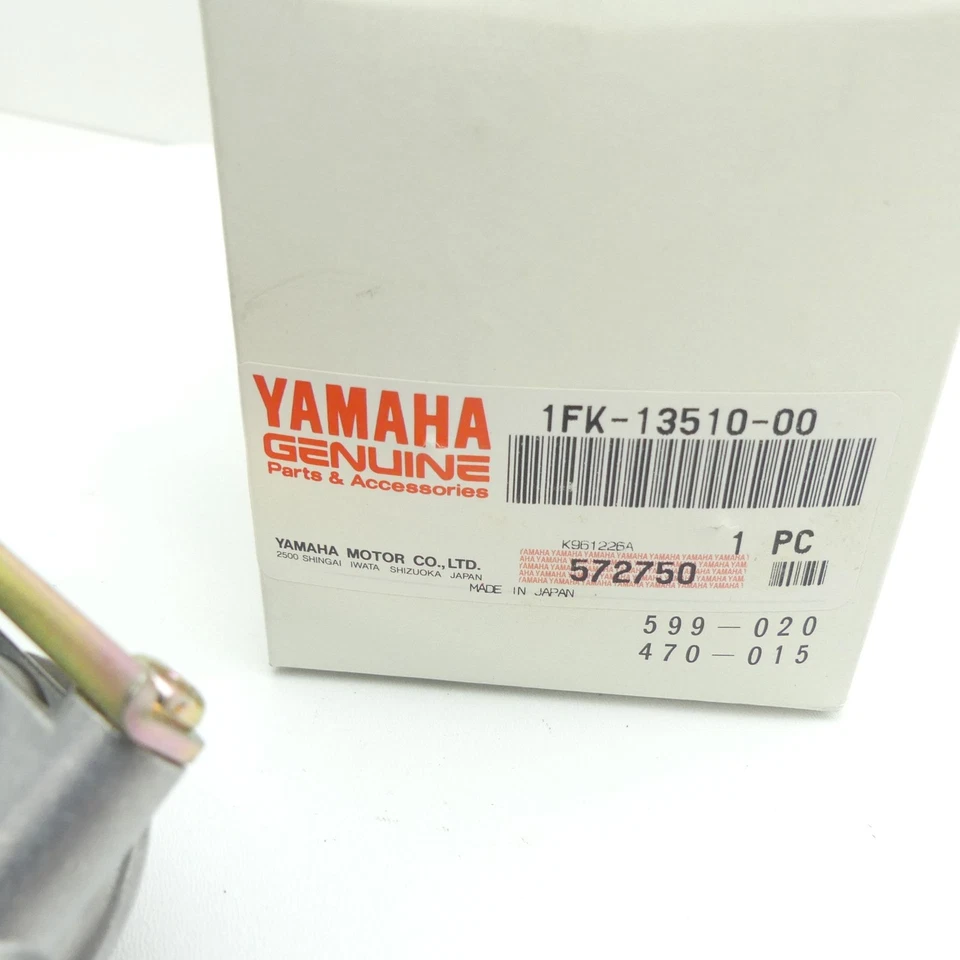 Yamaha VMX 1200 Vmax Drosselklappengehäuse Ansaugrohre C5085 - Bild 2 von 4