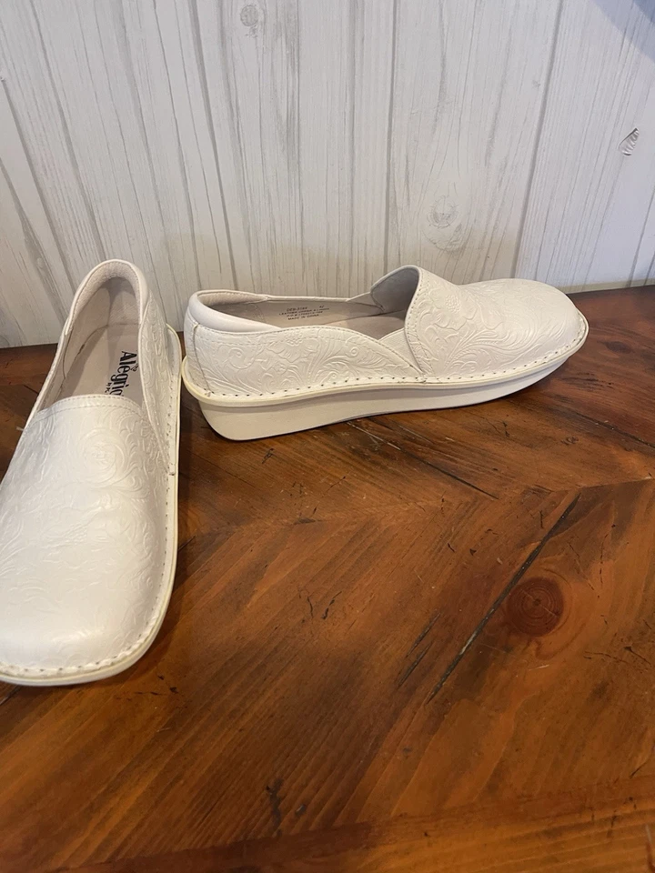Tamancos femininos Alegria Shoes trabalho branco ferramentas tamanho 42 EUA tamanho 11.5 Deb - Imagem 2 de 4