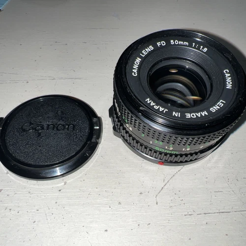 Canon VINTAGE FD 50mm F1:1.8 Lens Lens made in Japan w/Cap