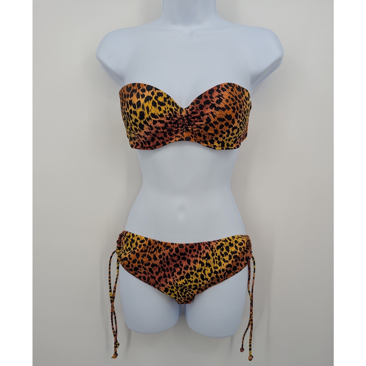 Victoria's Secret Leopard Bandeau Bikini Set 36B Top L Bottoms Animal Print