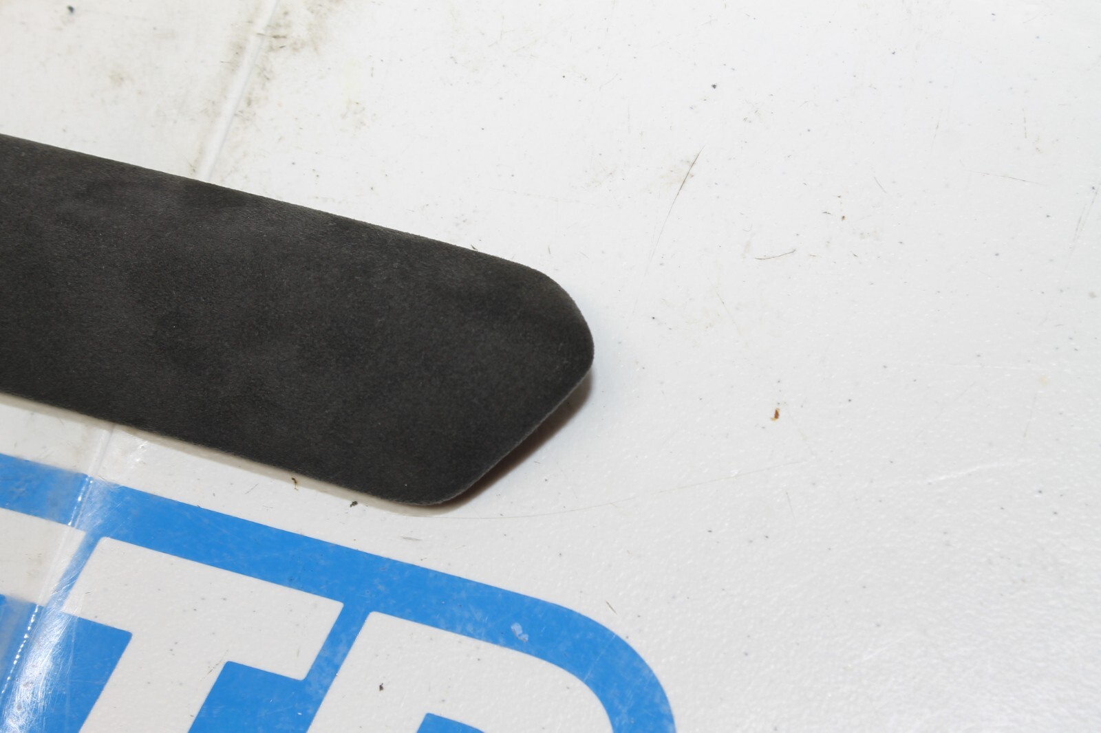 15-20 LAMBORGHINI HURACAN RH PASSENGER FRONT CENTER CONSOLE TRIM 4T0863970C 