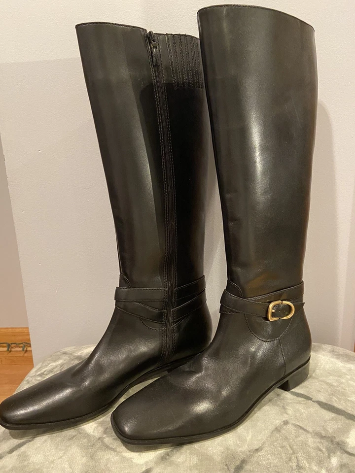 Botas hasta la rodilla de cuero Talbots negras con hebilla tono dorado 8,5 AA Foto 2 de 4