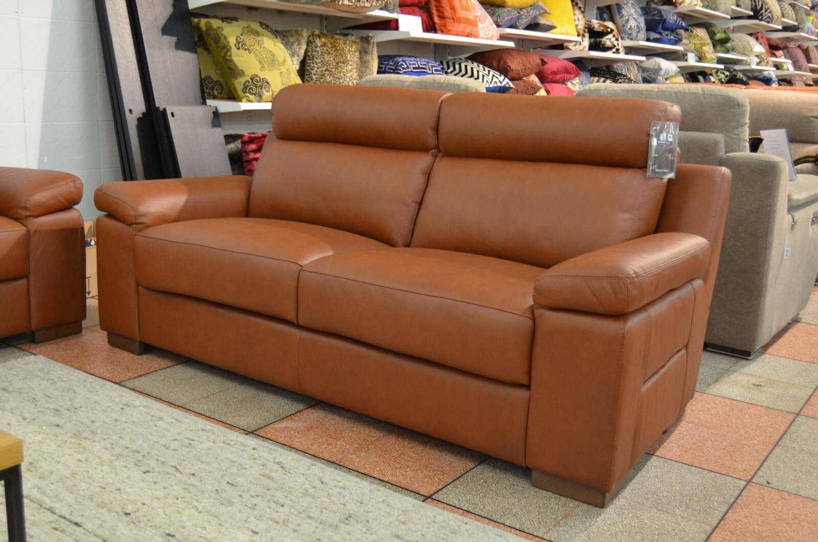 Thick Italian Leather Settees 2 + 3 Seater Sofas Made in Italy