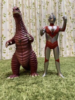 Mezco 5 Points: Ultraman & Red King Figure Action Set JP | eBay
