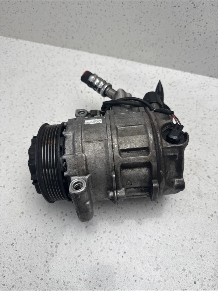 Compresor de aire acondicionado Mercedes-Benz C240 2001-2005 OEM Foto 3 de 4