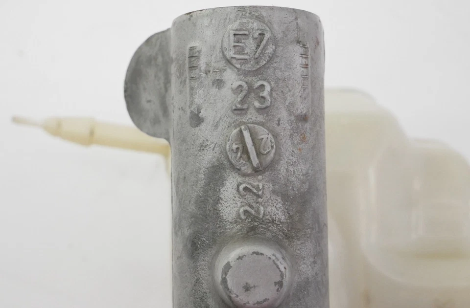 Главный тормозной цилиндр ATE 2008 VW Golf R32 MK5 23 мм - подлинный - Изображение 4 из 4