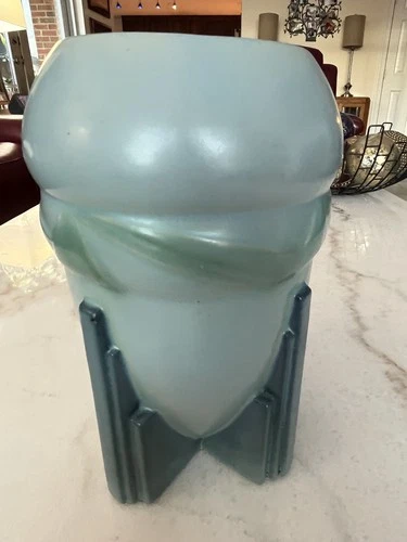 Vintage 1928 Roseville Futura Blue Art Deco Pottery Spaceship Vase 405-7