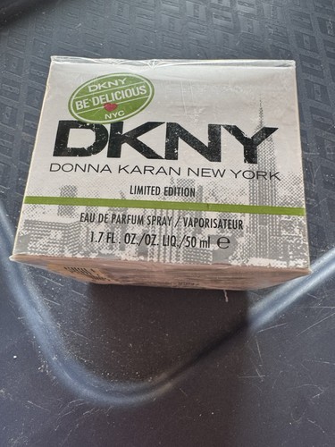 DKNY Be Delicious NYC edizione limitata 1,7 oz spray EDP nuovo imballato
