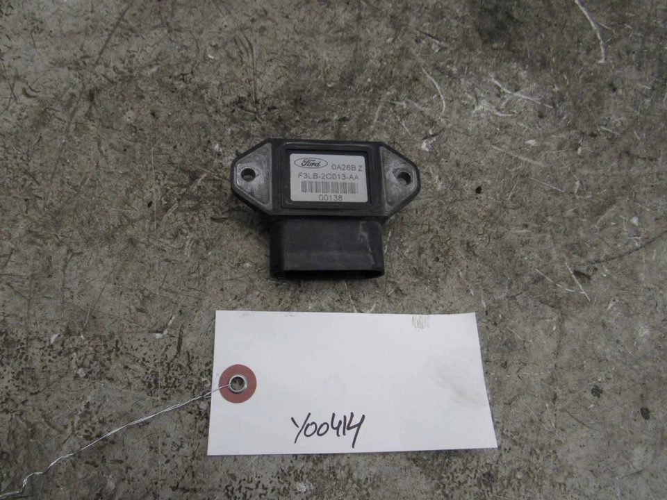 2000 Lincoln Navigator air ride suspension compressor control module relay ecm - Image 2 of 4