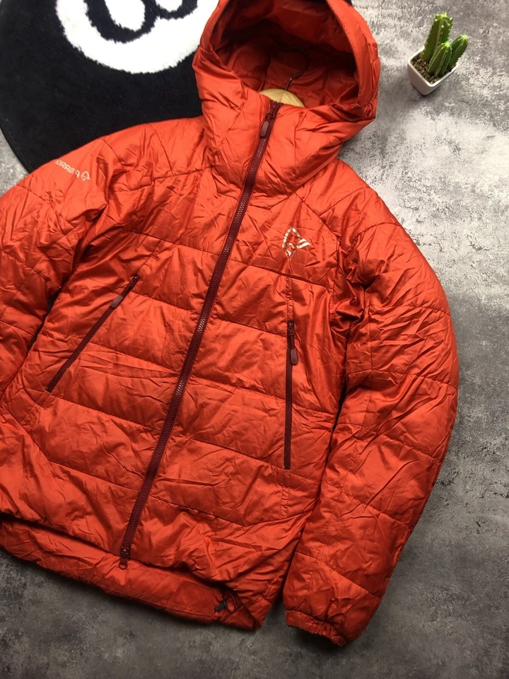 Chaqueta acolchada NORRONA Hype naranja mini logotipo exterior Gorpcore Foto 2 de 4