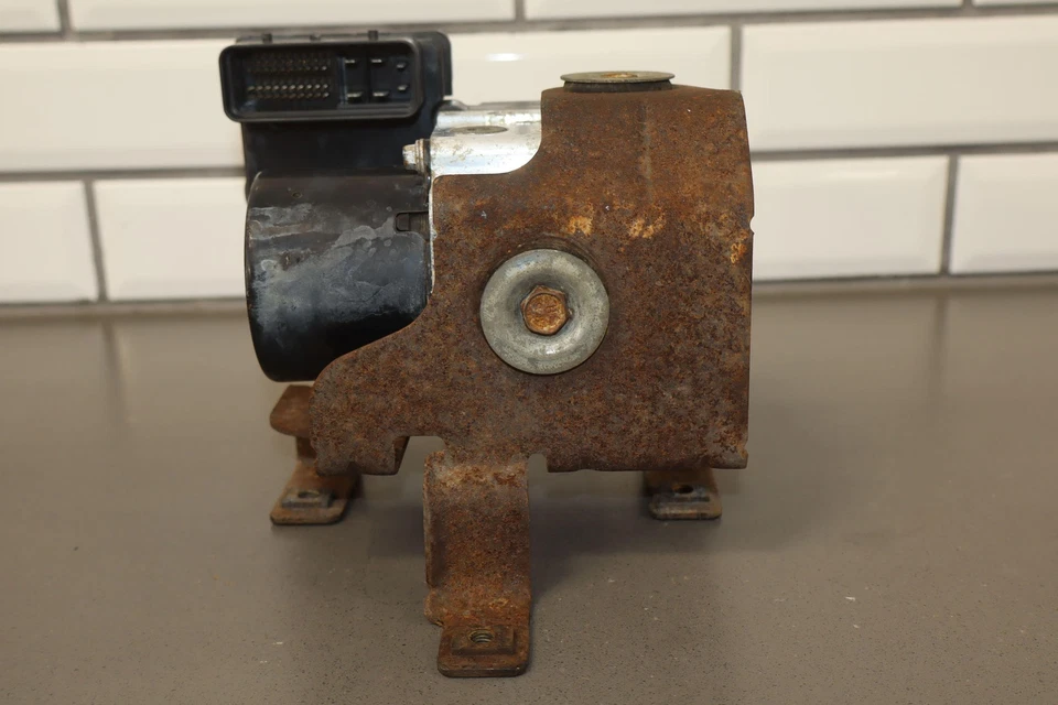 Chevy Tahoe/Silverado 1500 2006 2x2 bomba/módulo ABS (JL4 frenos activos) Foto 4 de 4