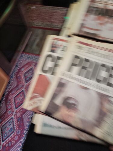 11 DETROIT RED WINGS Stanley Cup CHAMPs Newspapers Detrot Free Press & News 2002 - Picture 3 of 6