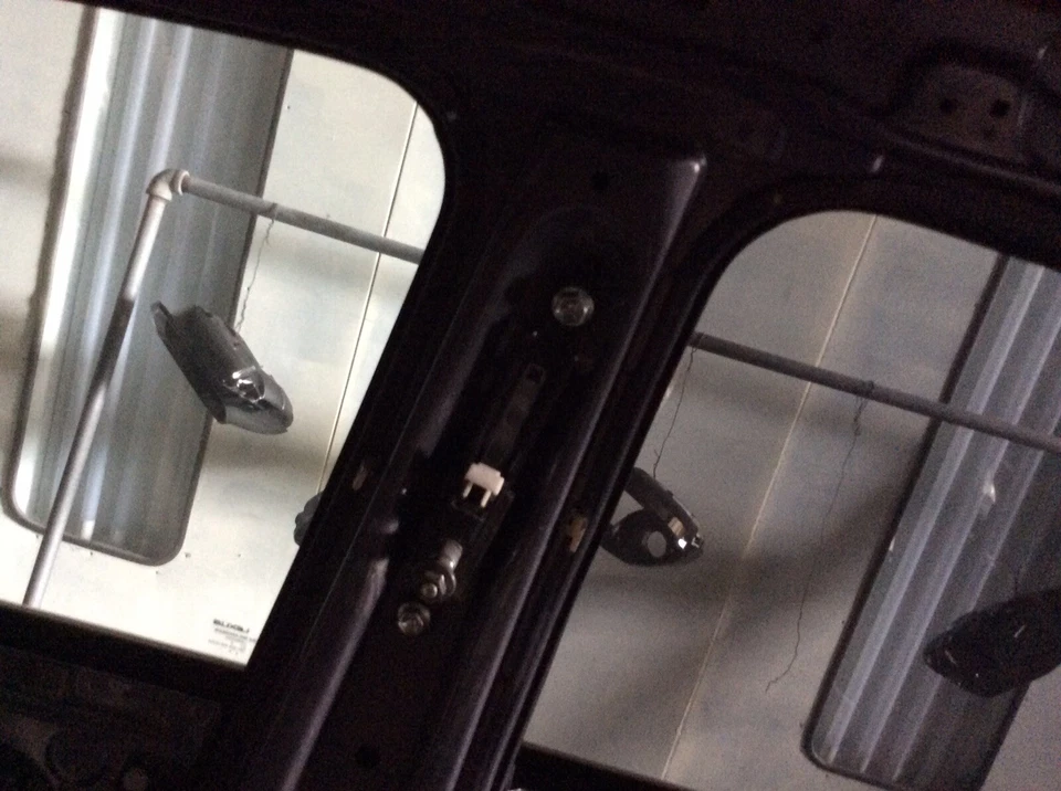 LEXUS IS350 IS250 XE20 2006-2013 OEM CINTURÓN DE SEGURIDAD DELANTERO IZQUIERDO AJUSTE DE ALTURA DESLIZADOR Foto 2 de 2