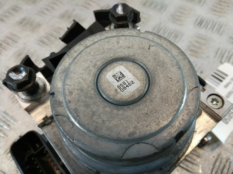 Bomba TRIUMPH TIGER EXPLORER XRX 1200 2016 ABS T2024230 Foto 4 de 4