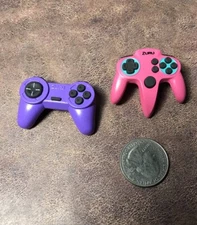 MINIATURE MINI BRANDS 2 GAME CONTROLLERS
