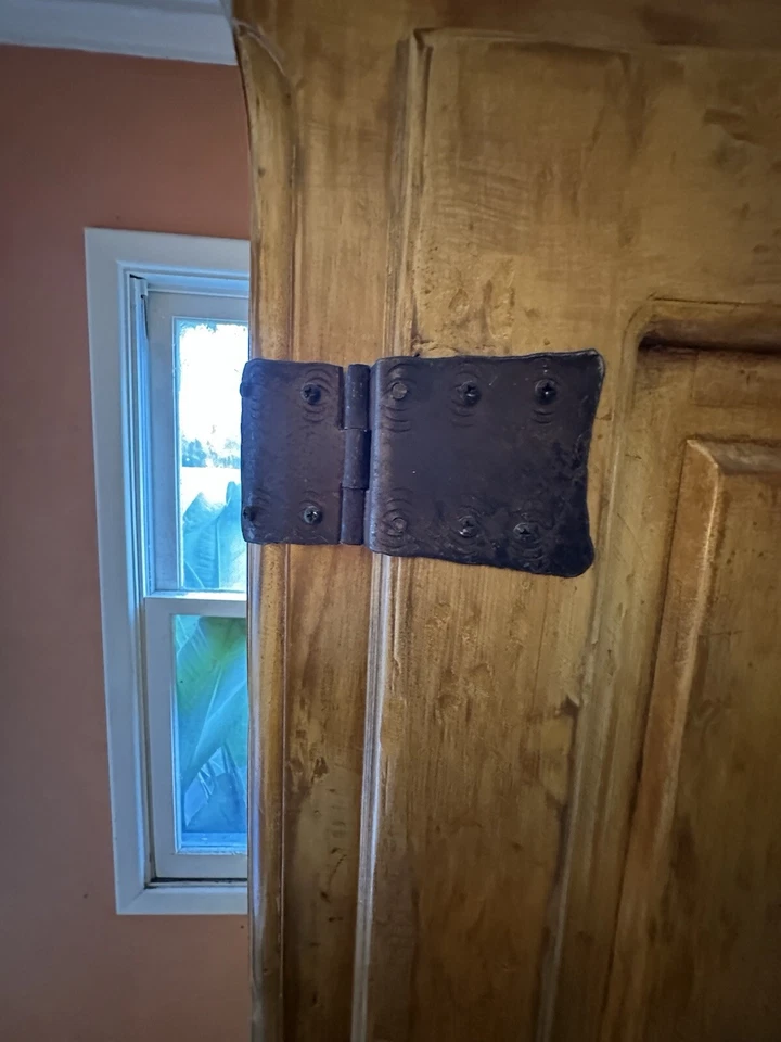 Hermoso armario de pino macizo en excelente estado  Foto 4 de 4