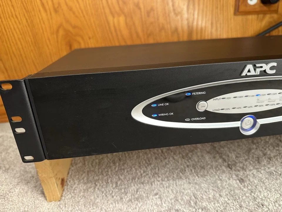 APC H10 Power Conditioner 12 Outlet Surge Protector AV Rack Mount W/ Power Cable - Image 3 of 4