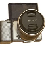 Fotocamera digitale Sony modello NEX-5R grigia + obiettivo, caricabatterie, batterie + con borsa LowerPro