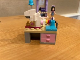 LEGO Friends | Emma's Creative Workshop (Set #41115)