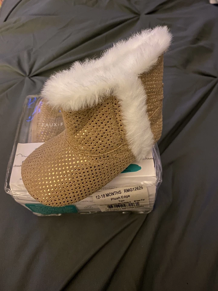 ro + me by ROBEEZ Plush Edge, NWT, Size: 12-18 Months, Tan, Faux Fur Boots - Image 2 of 3