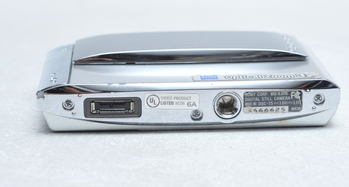 美品　Sony Cyber-Shot DSC-T5 シルバー Sony Cybershot DSC-T5 5.1MP Digital Camera with 3x Optical