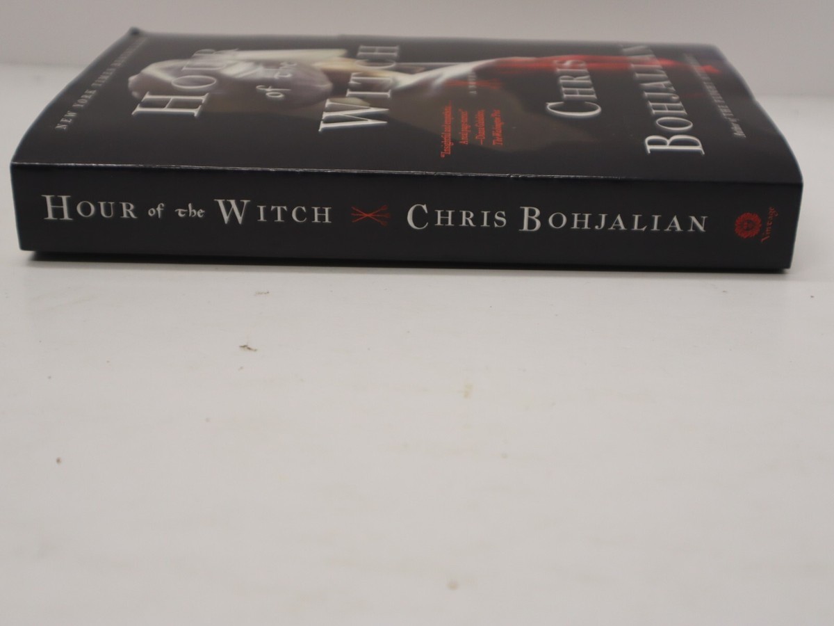 Hour of the Witch: A Novel: 9780593348819