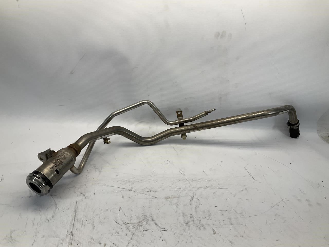 17-24 Maserati Ghibli Fuel Tank Filler Neck Pipe Tube Q