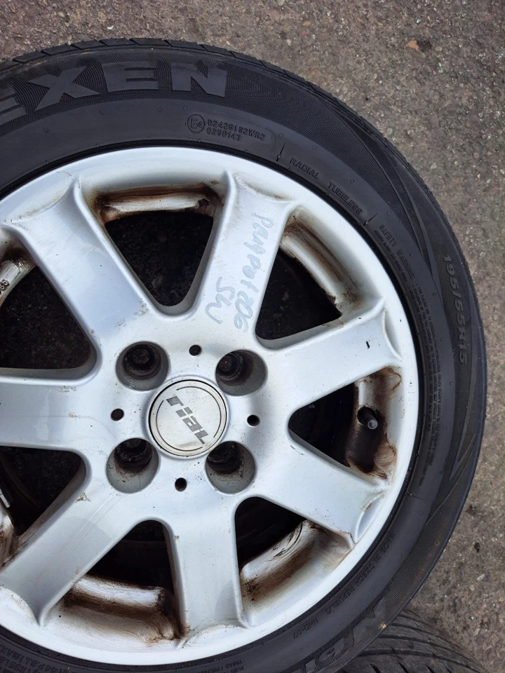 3x Peugeot 206SW Alufelgen mit Nexen Sommerreifen 195/55R15 Dot 0624 6Hx15H2 - Bild 2 von 4